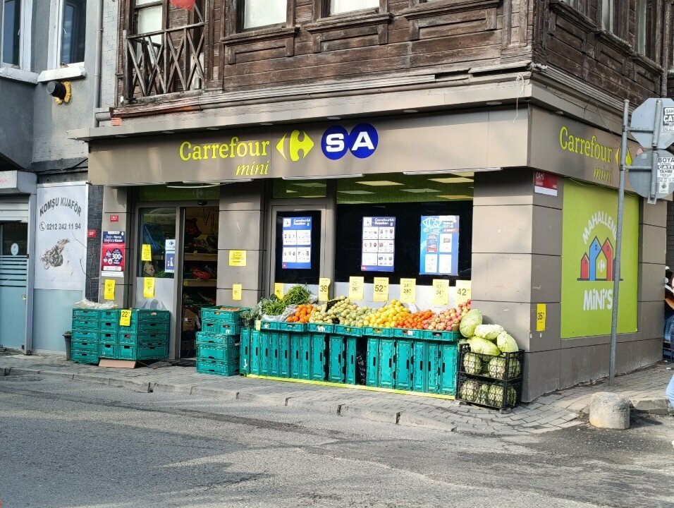 Supermarket CarrefourSA, Istanbul, photo
