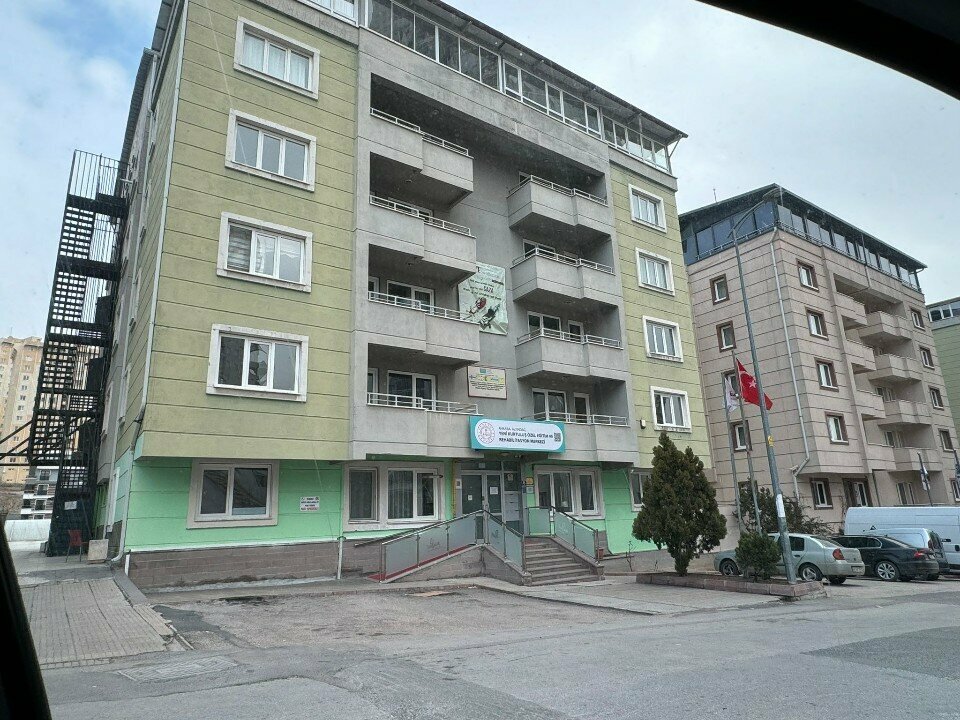 مركز تأهيل طبي Yeni Kurtulus Special Education and Rehabilitation Center ، أنقرة، صورة