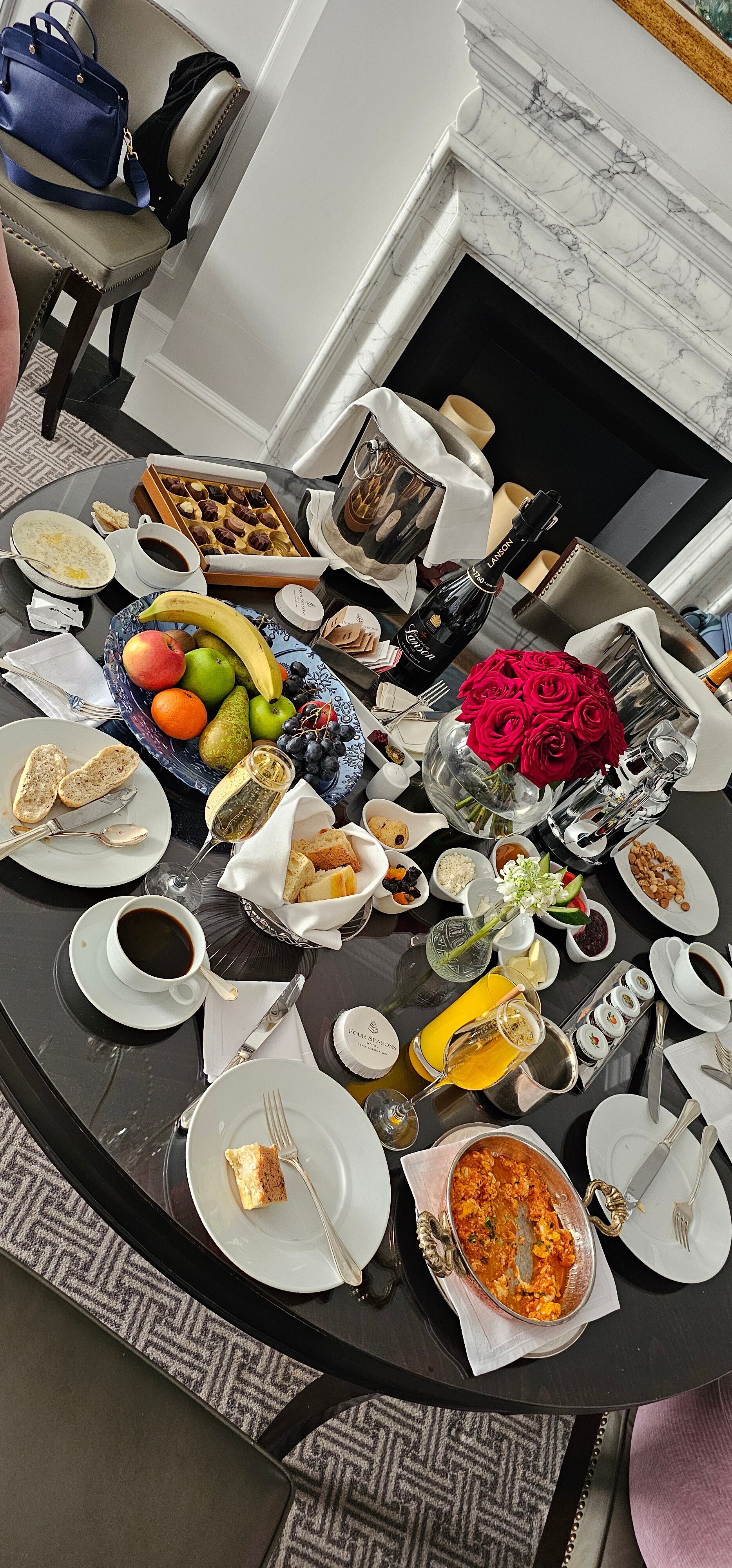 Фото Four Seasons Hotel Baku