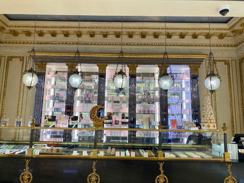مقهى Café Pouchkine Qatar ، الدوحة، صورة