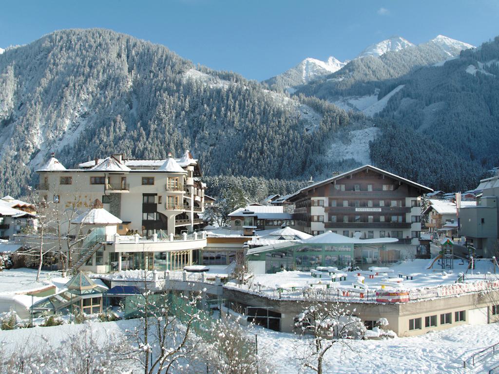 Фото Strass - Sport & SPA Hotel