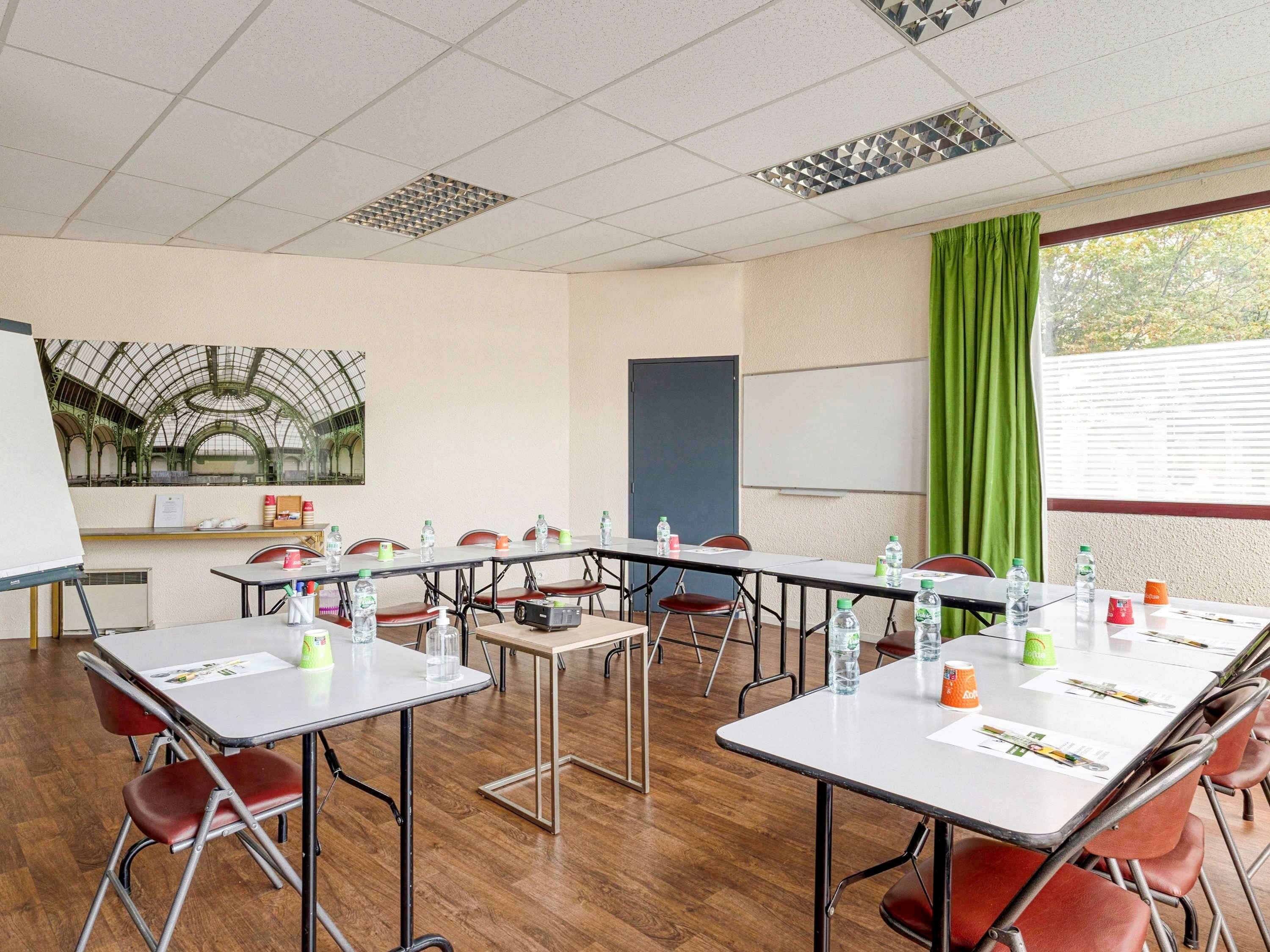 Фото Ibis Styles Bordeaux Gare Saint Jean