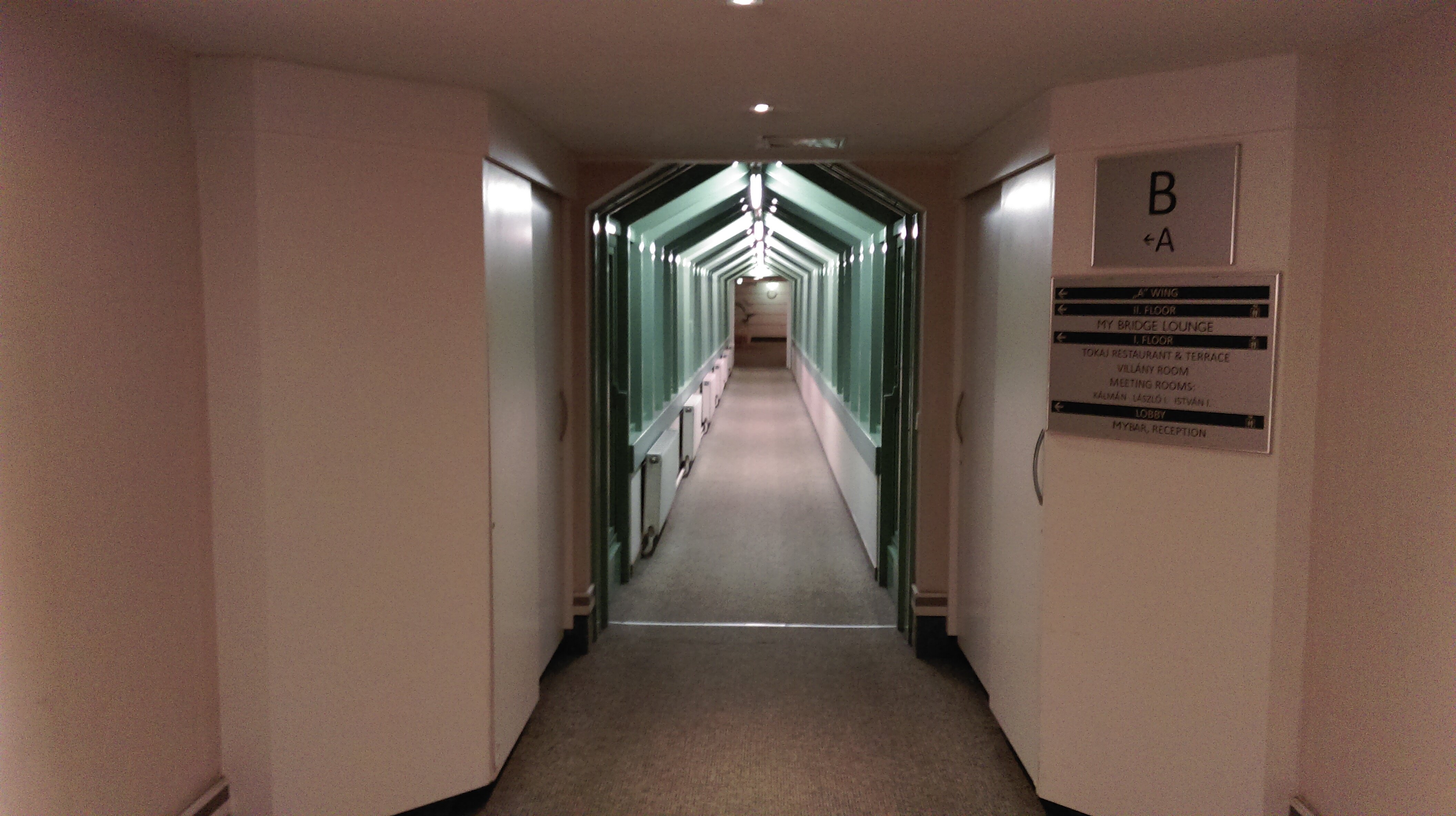 Фото Mercure Budapest Korona Hotel