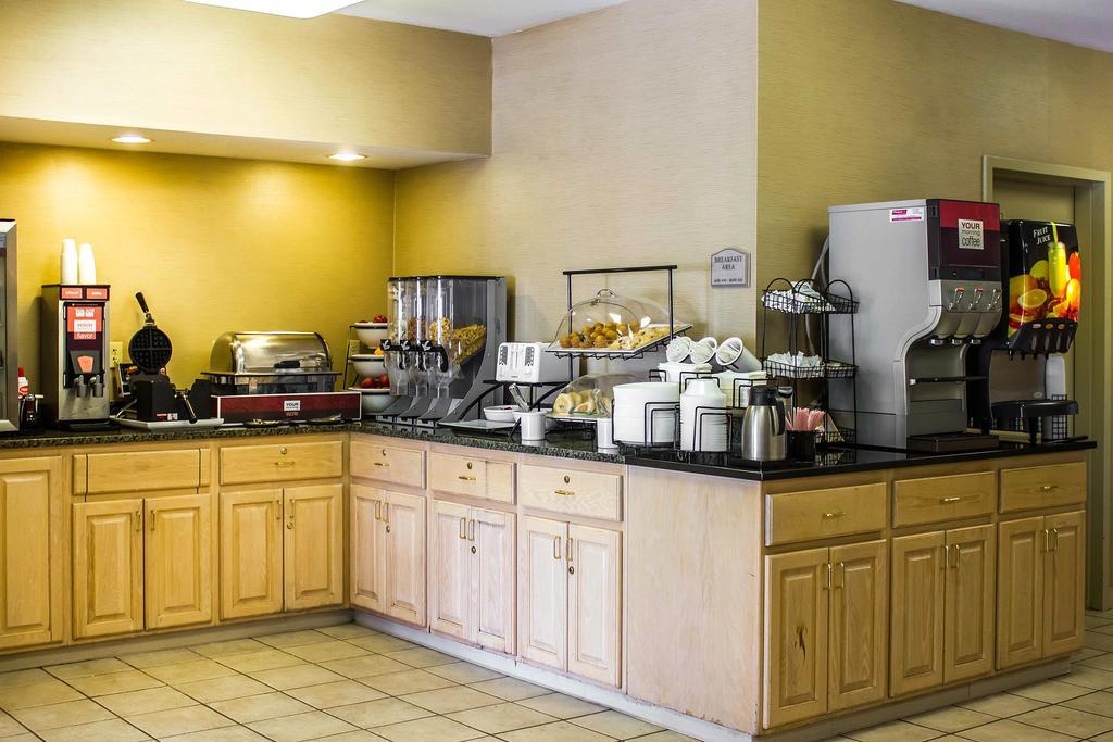 Фото Comfort Inn Guilford near I-95