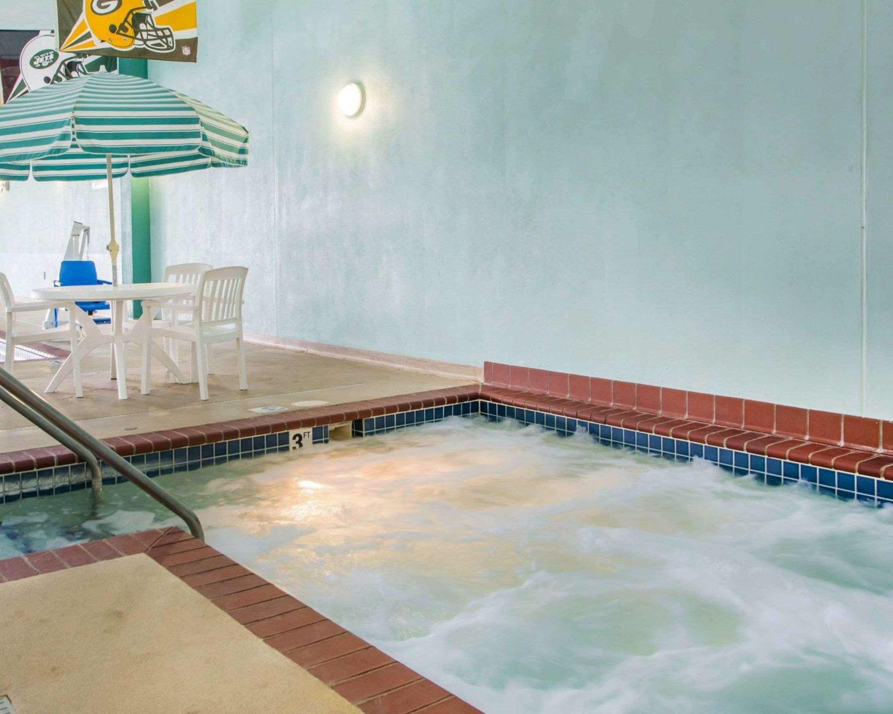 Фото Quality Inn Stadium Area