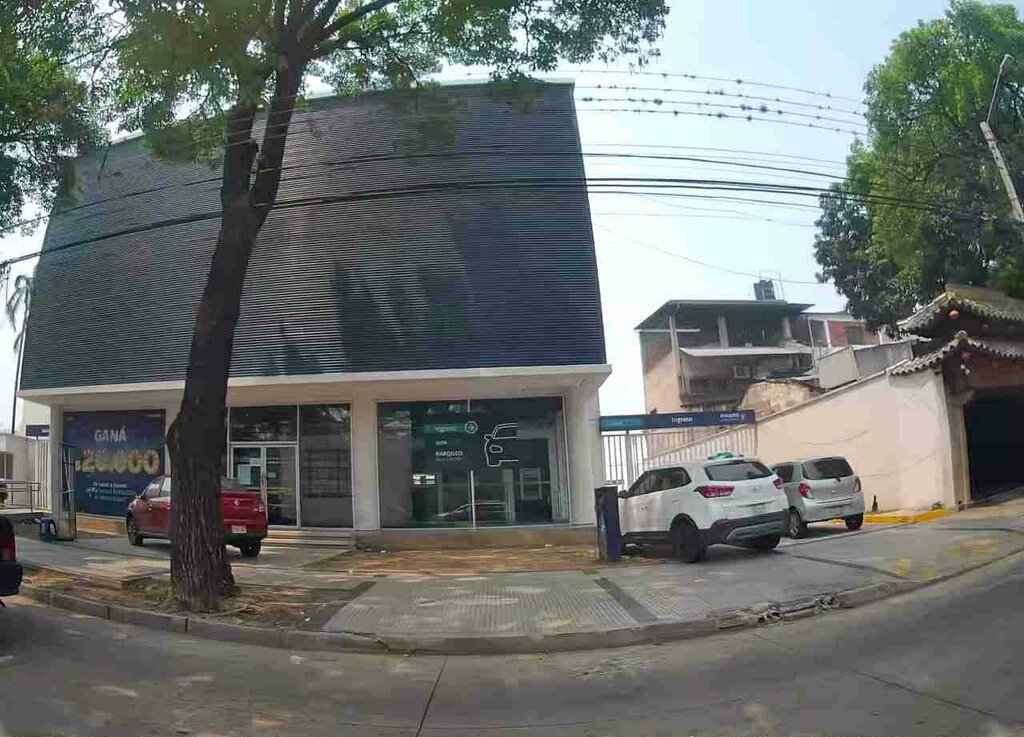 Bank Fassil Ffp S. A., Santa Cruz de la Sierra, photo