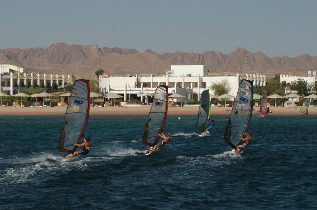 Фото Менавиль Резорт