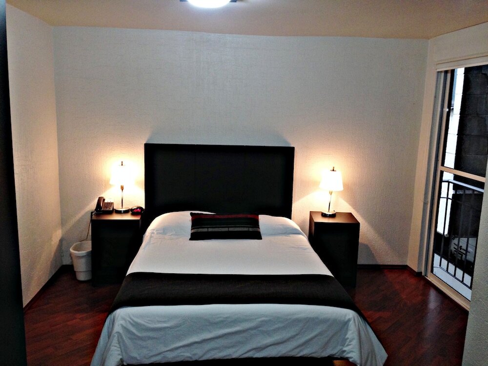 Фото G K Suites Duraznos