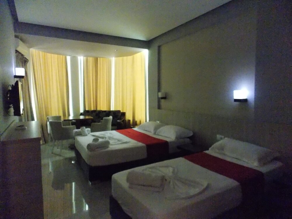 Фото Hotel Villa Qendra
