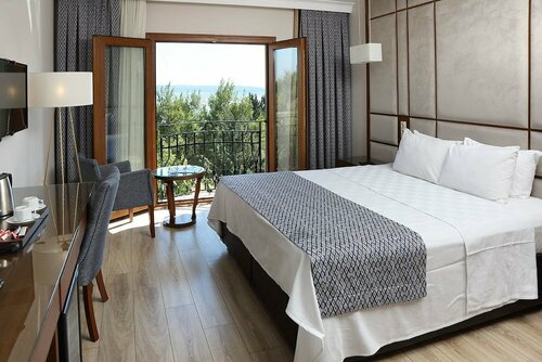 Гостиница Golden Lake Hotel в Адане