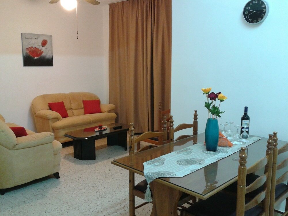 Фото Elenapa Holiday Apartments