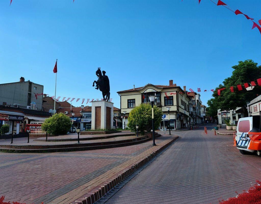 Shopping mall Tavsanli Bazaar, Tavsanli, photo