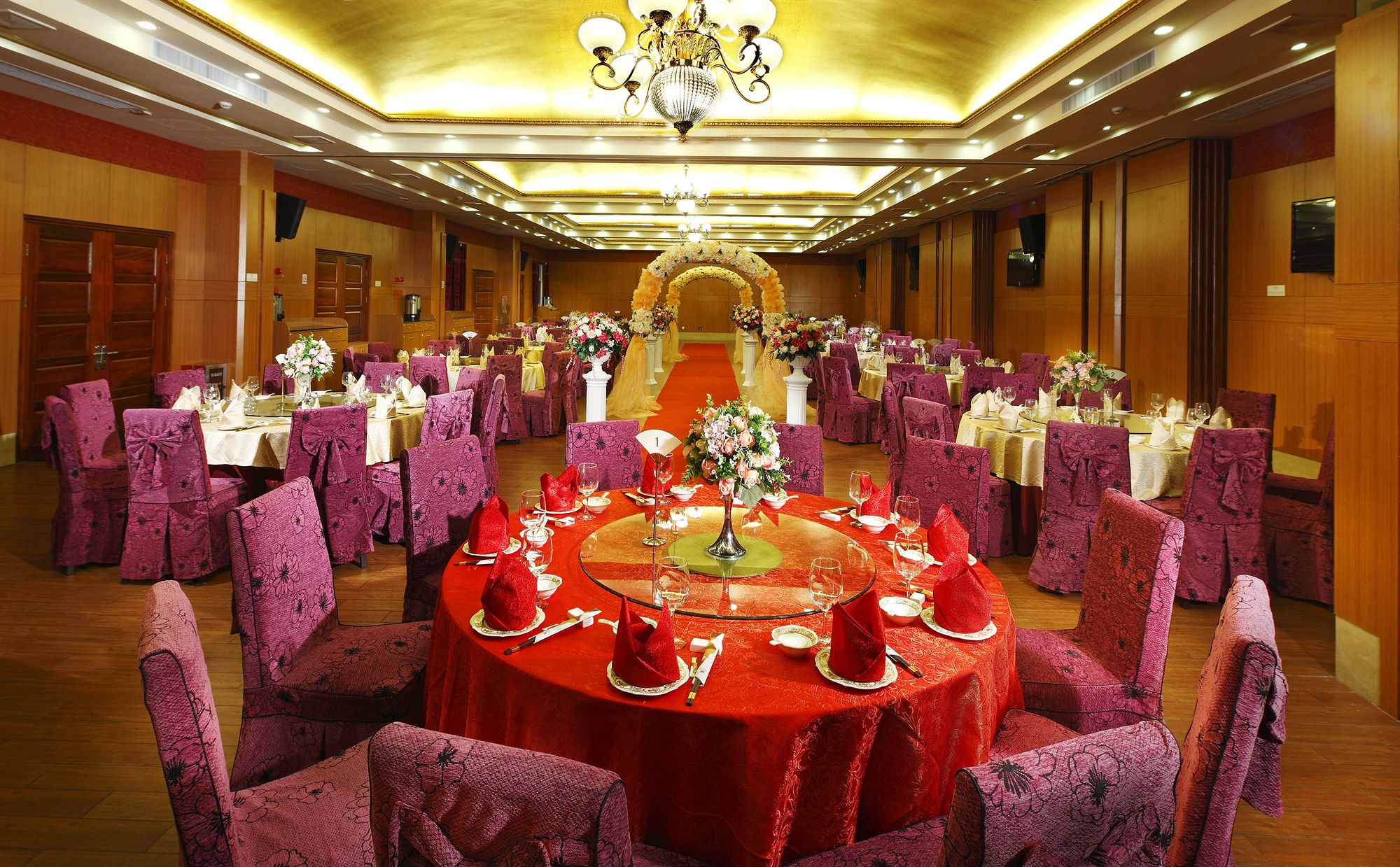 Фото Guangzhou Royal Garden Hotel