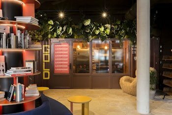 Фото Yust Antwerp