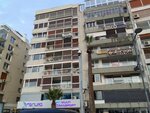Dr. M. Resat Akkan (İzmir, Konak, Atatürk Cad., 338), private practice doctors