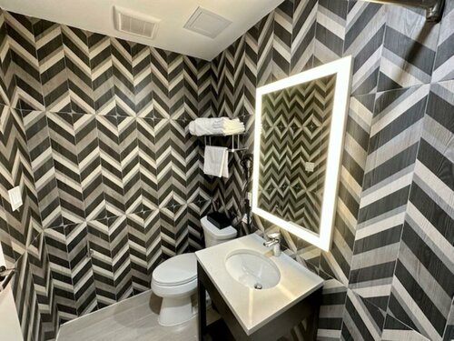 Гостиница Super 8 by Wyndham Brooklyn Pennsylvania Ave в Нью-Йорке