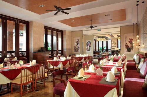 Гостиница Four Seasons Ocean Courtyard Hotel Sanya в Дадунхае