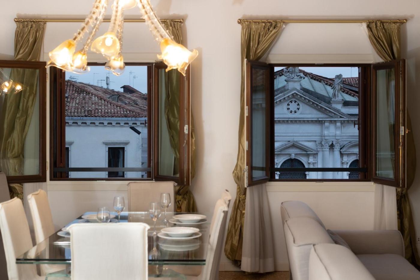 Фото San Teodoro Palace Luxury Apartments