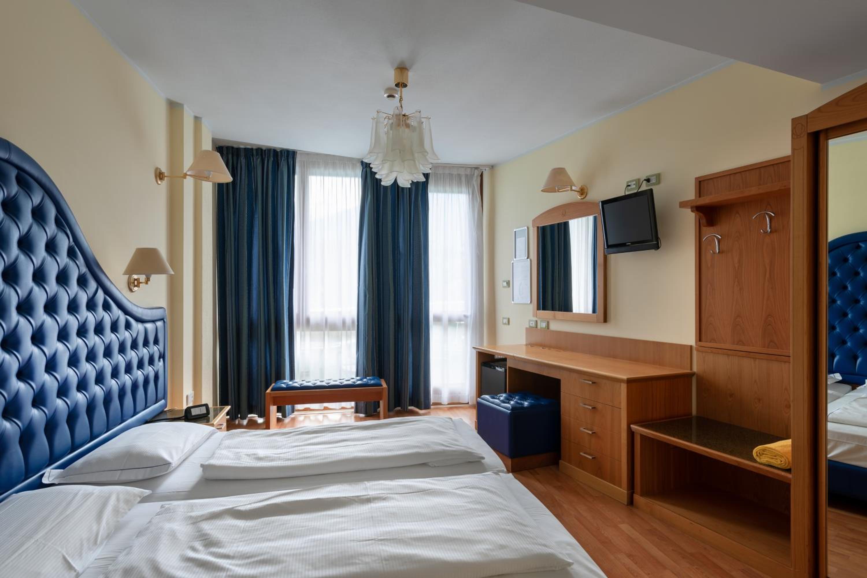 Фото Hotel Alexander