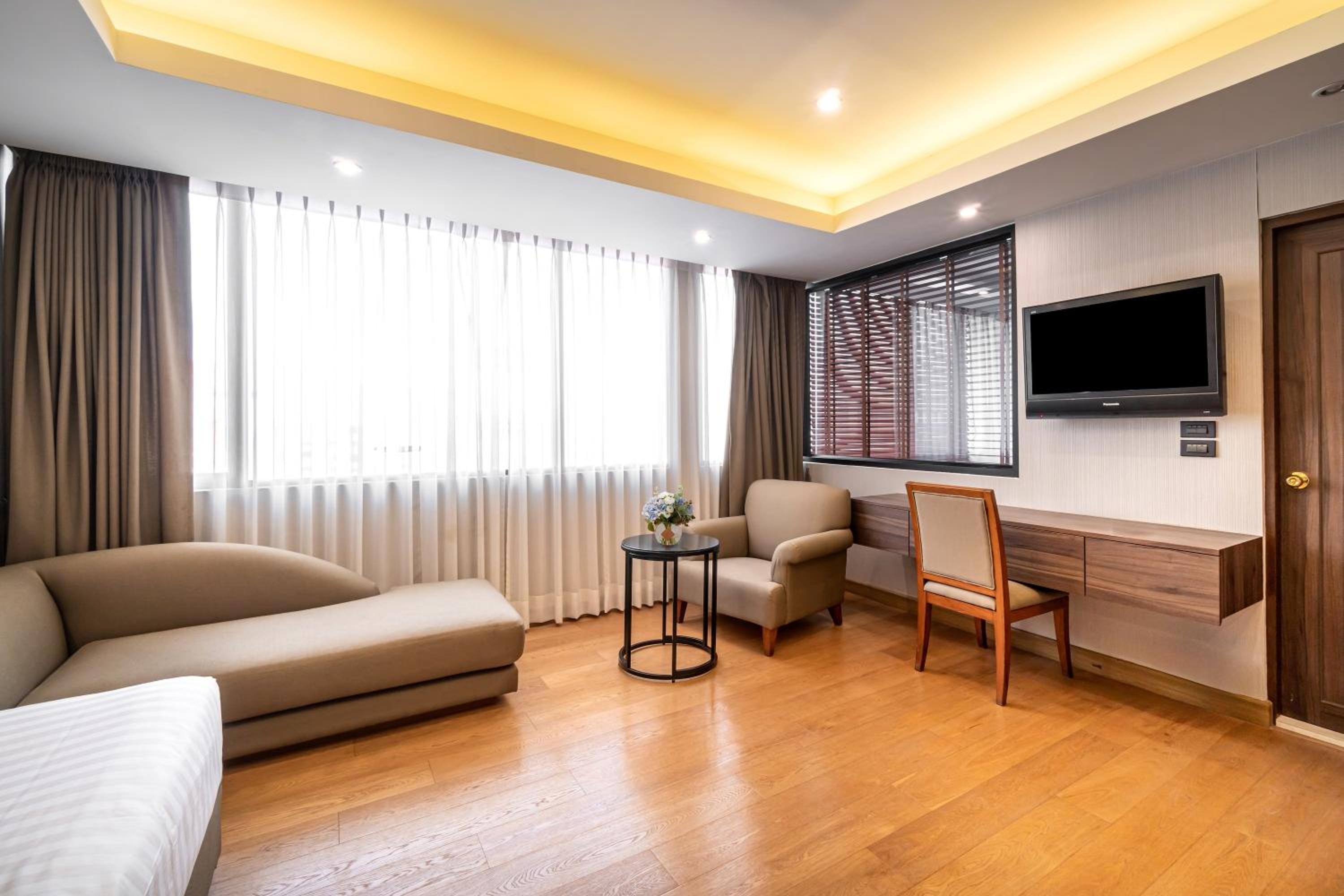 Фото Rembrandt Hotel Bangkok