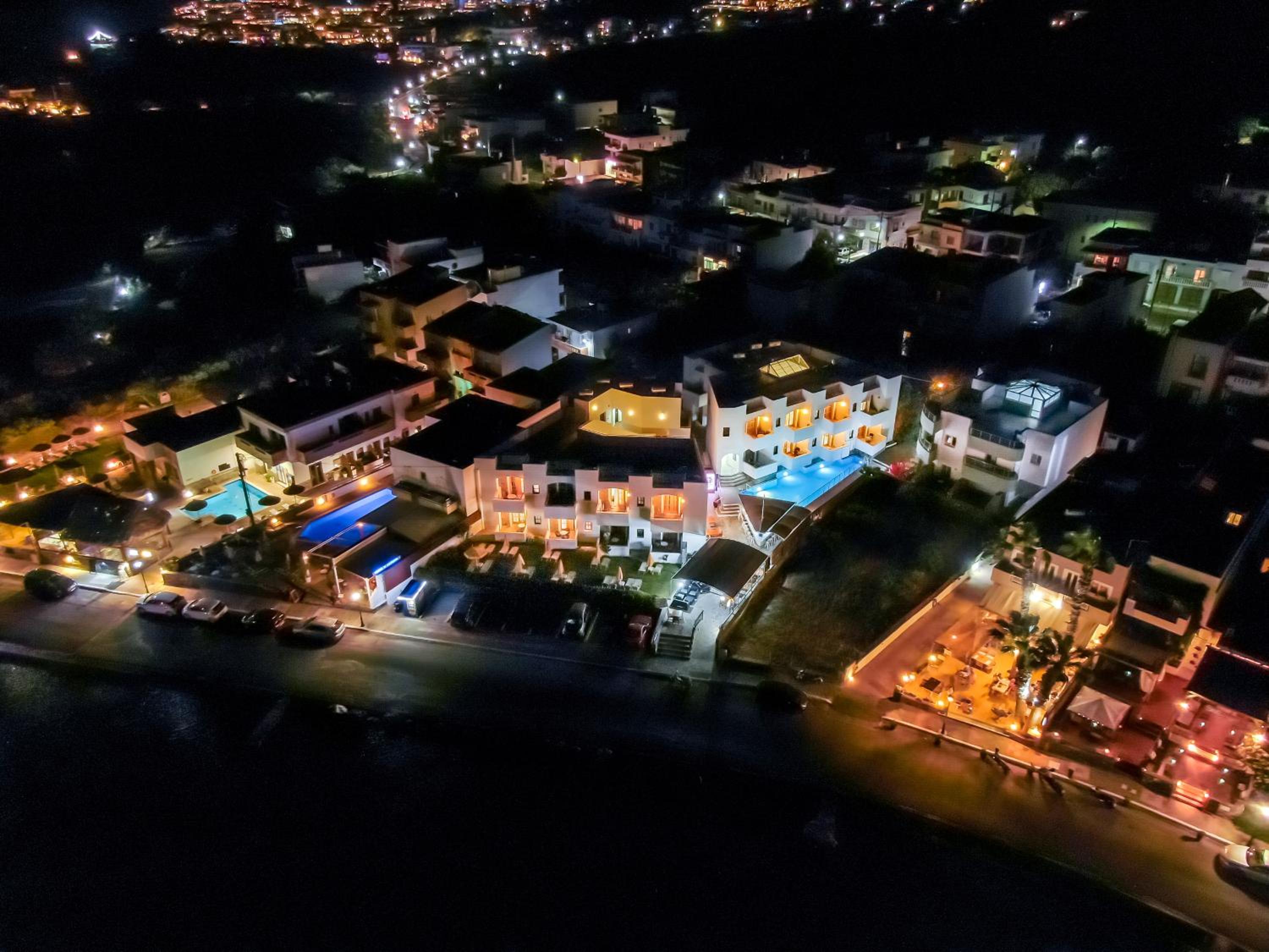 Фото Elounda Alikes Suites & Studios