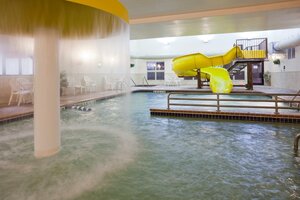 Гостиница Expressway Suites Fargo