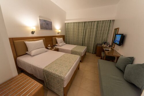 Гостиница Dahab Lagoon Club Resort в Дахабе