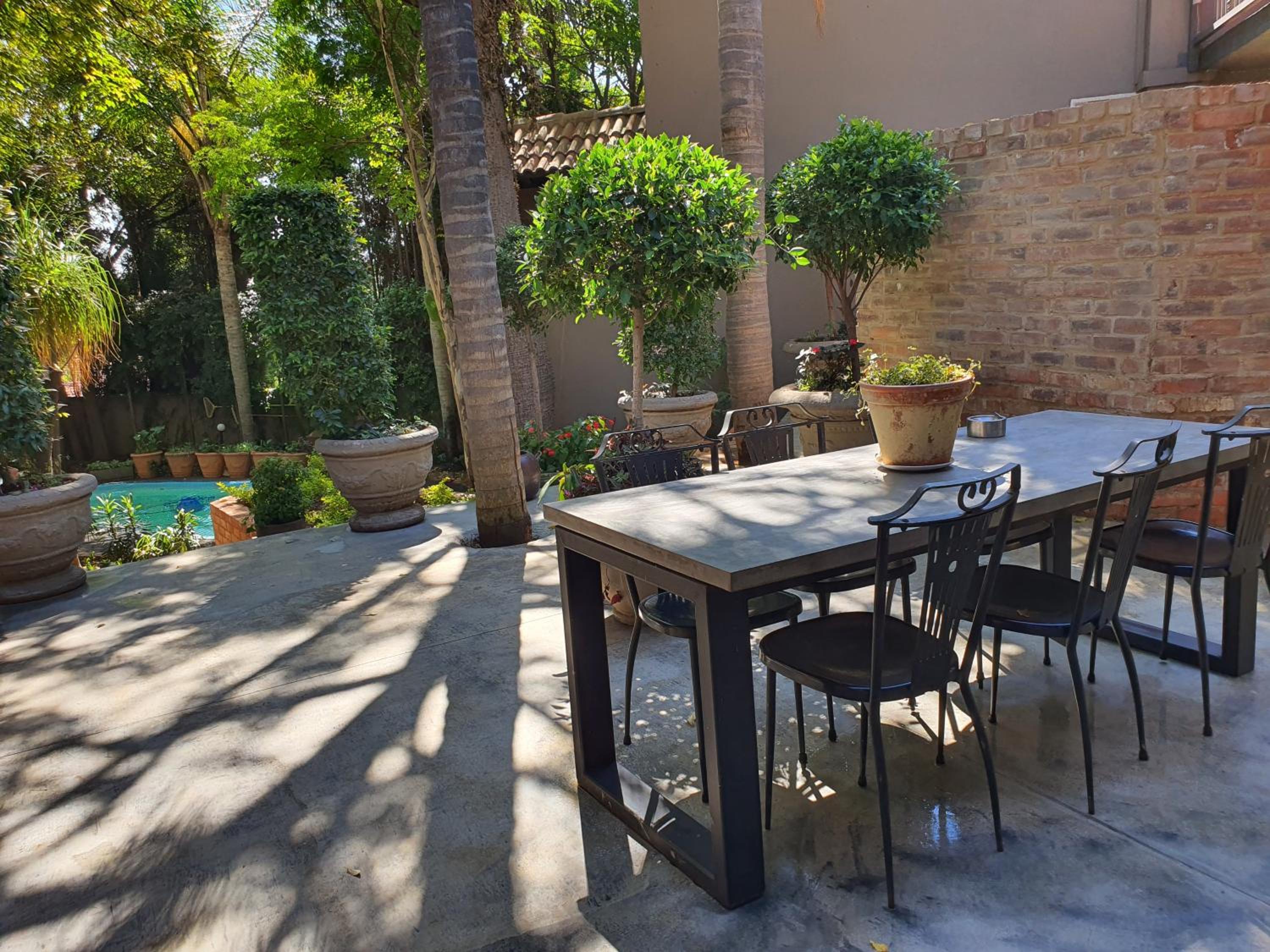 Фото Waterhouse Guest Lodges 295 Indus Street