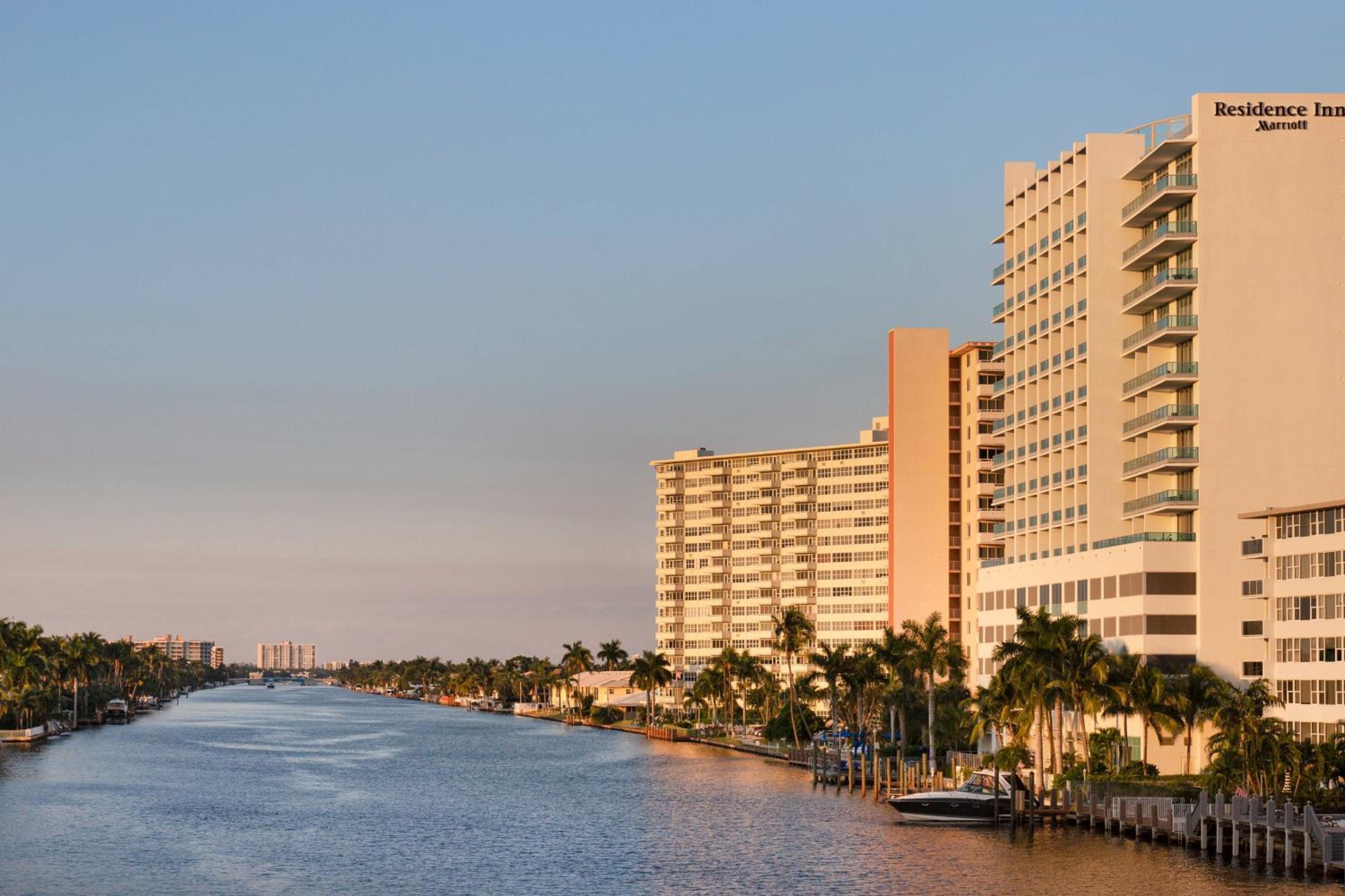 Фото Residence Inn by Marriott Fort Lauderdale Intracoastal/Il Lugano