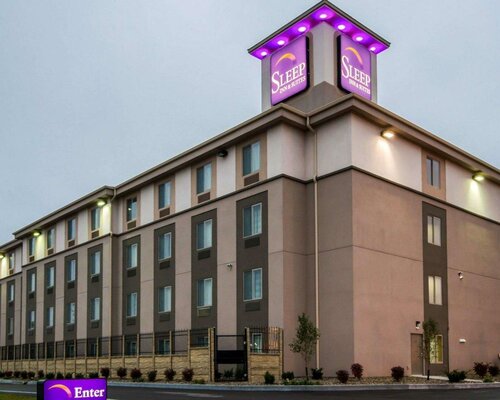 Гостиница Sleep Inn & Suites and Conference Center Downtown в Индианаполисе