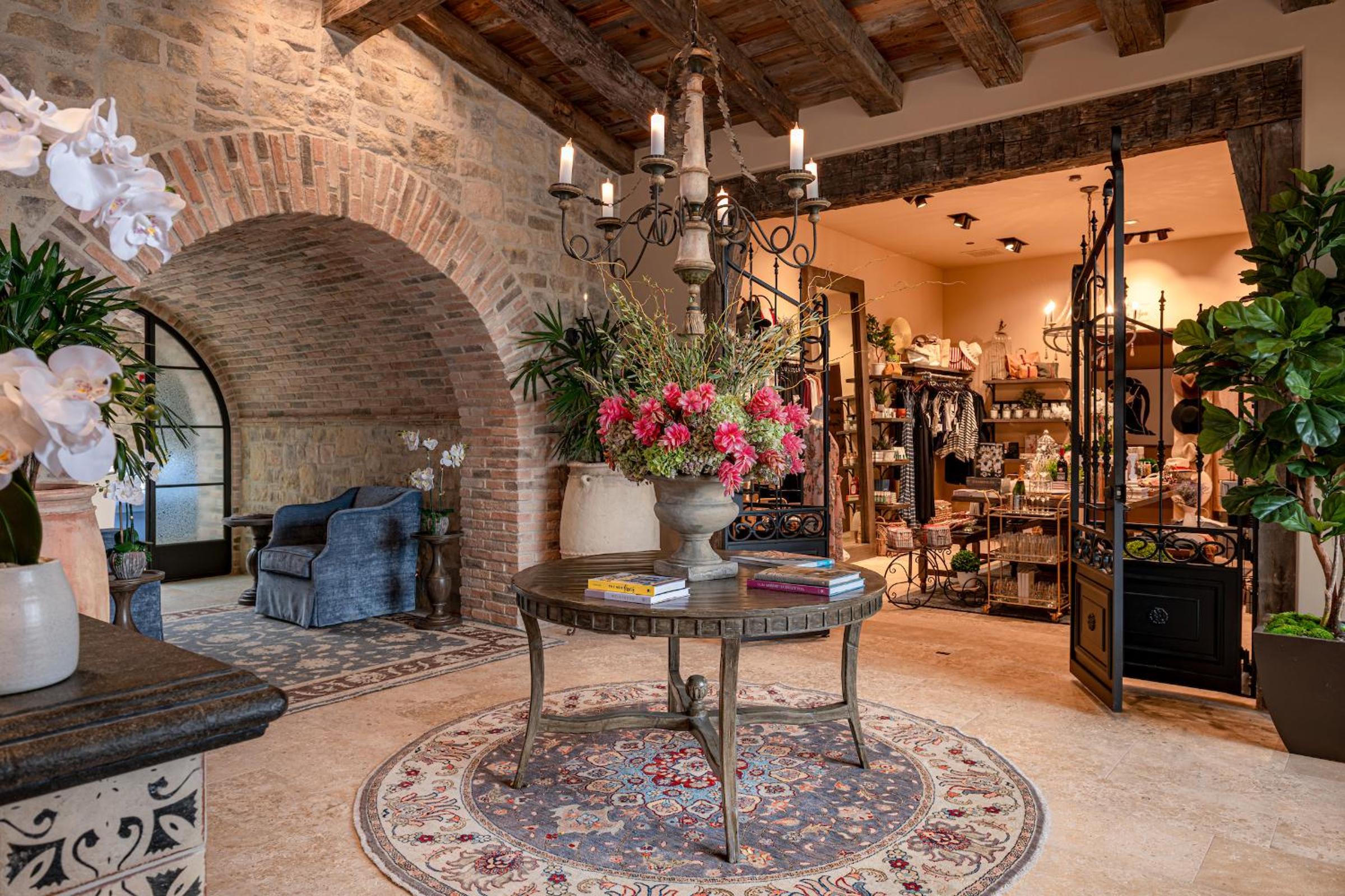 Фото Westlake Village Inn