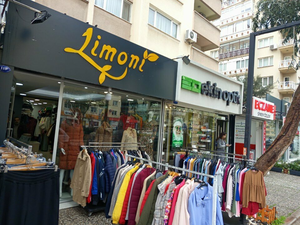 Clothing market Limoni, Izmir, photo