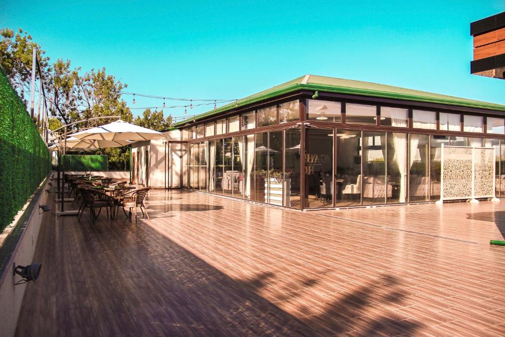 Фото Gabrielle International Hotel