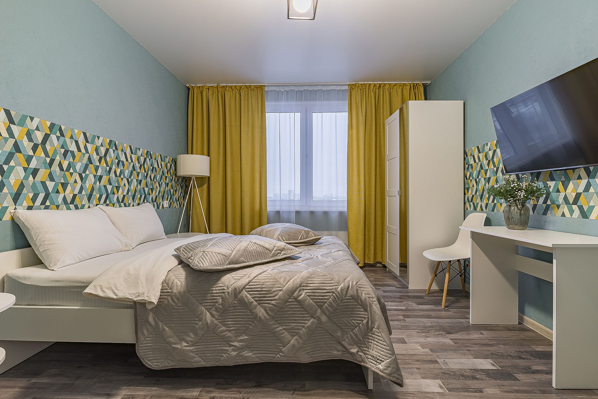 Фото отеля 1