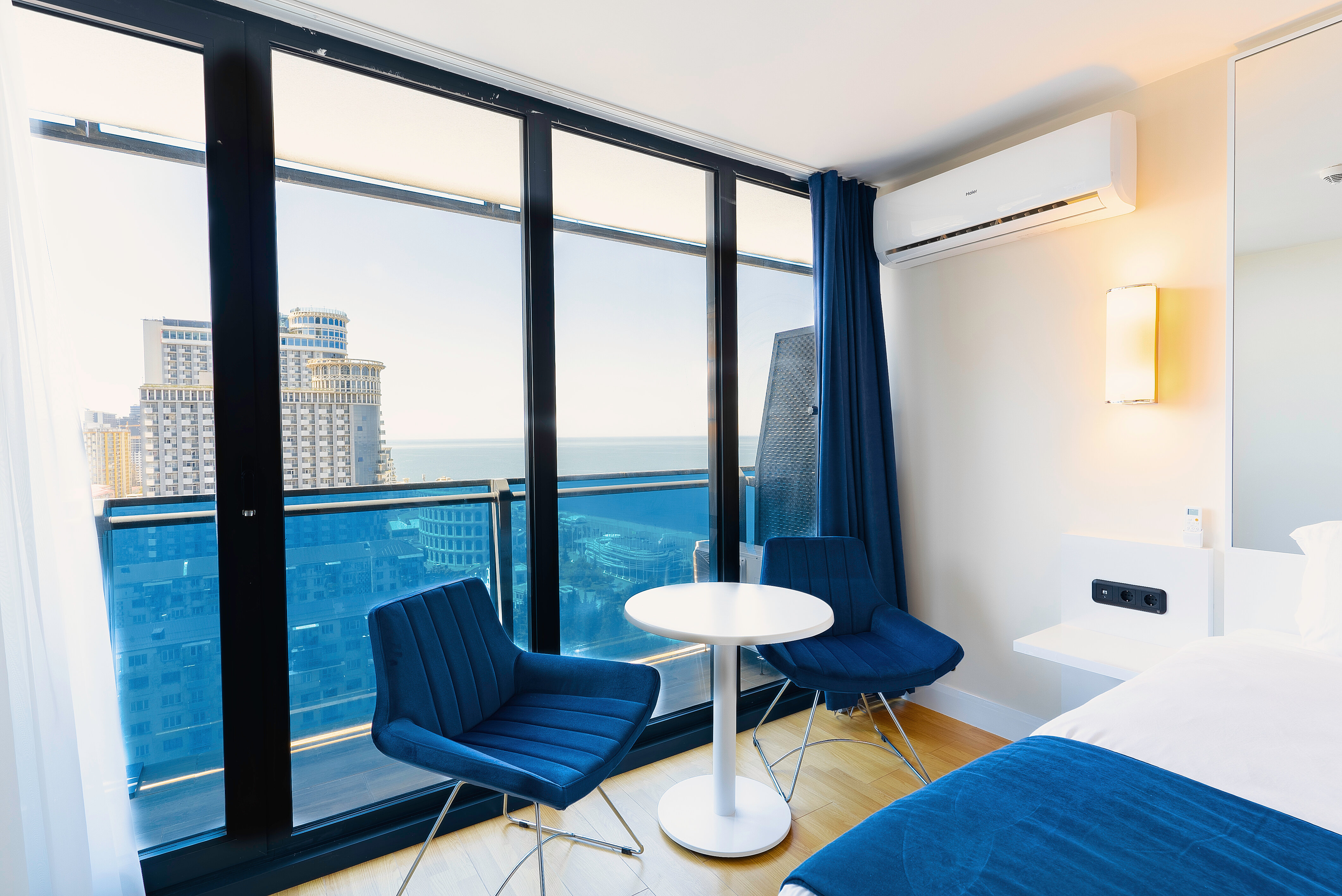 Фото Grand City Apartments