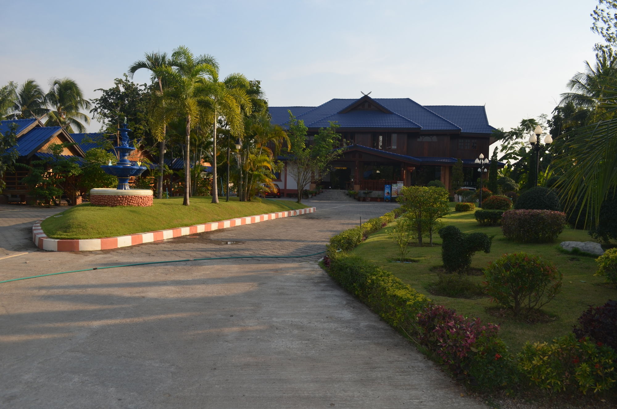 Фото Suandarbporn Resort Mae Sot