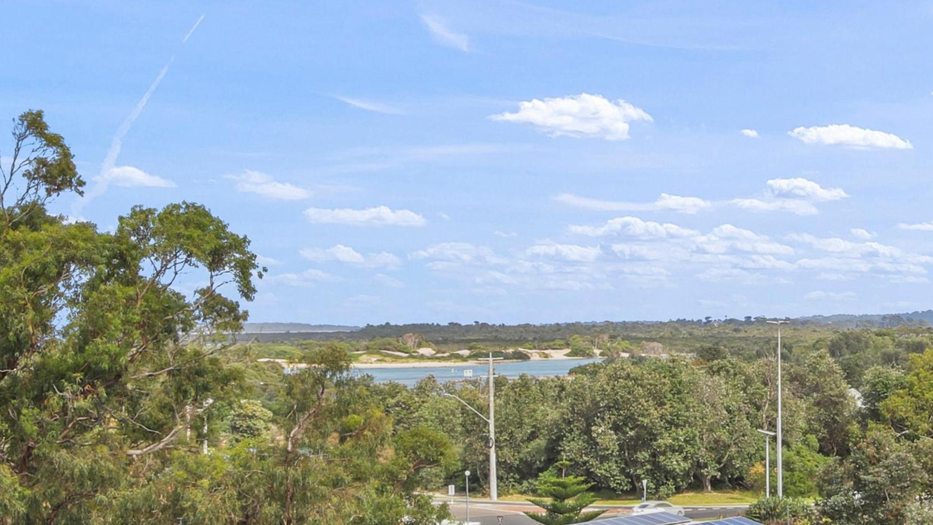 Фото The Esplanade Resort and SPA