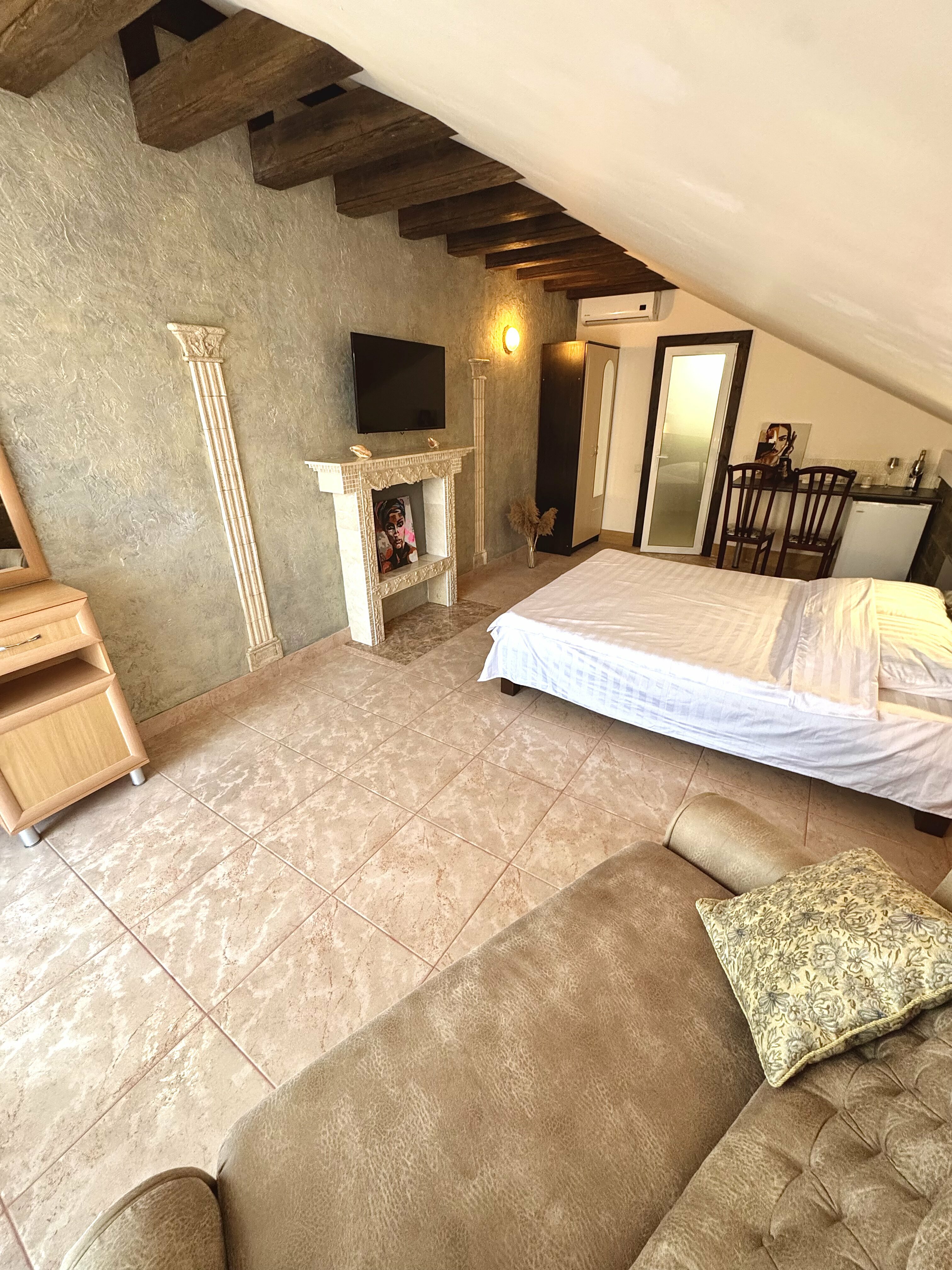 Фото Генуэзский дворик