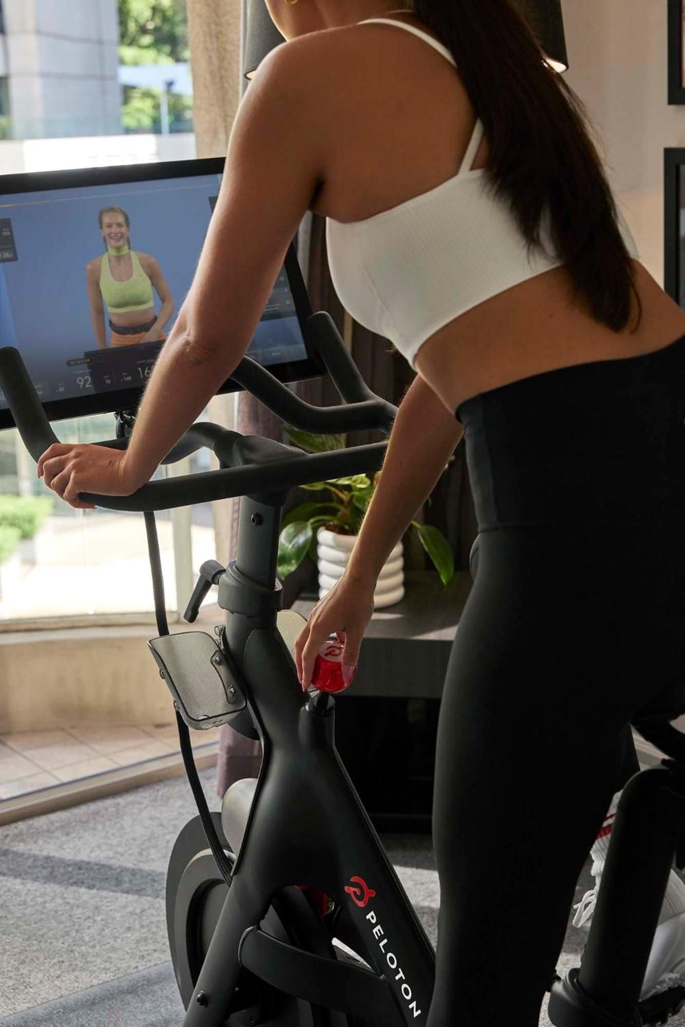 Фото Mantra 2 Bond Street Sydney