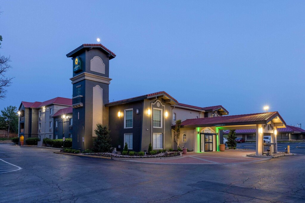 Hotel La Quinta Inn by Wyndham Kansas City Lenexa, Lenexa, photo