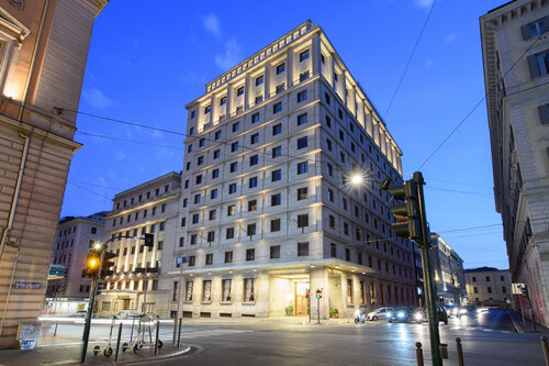 Гостиница Bettoja Hotel Mediterraneo в Италии