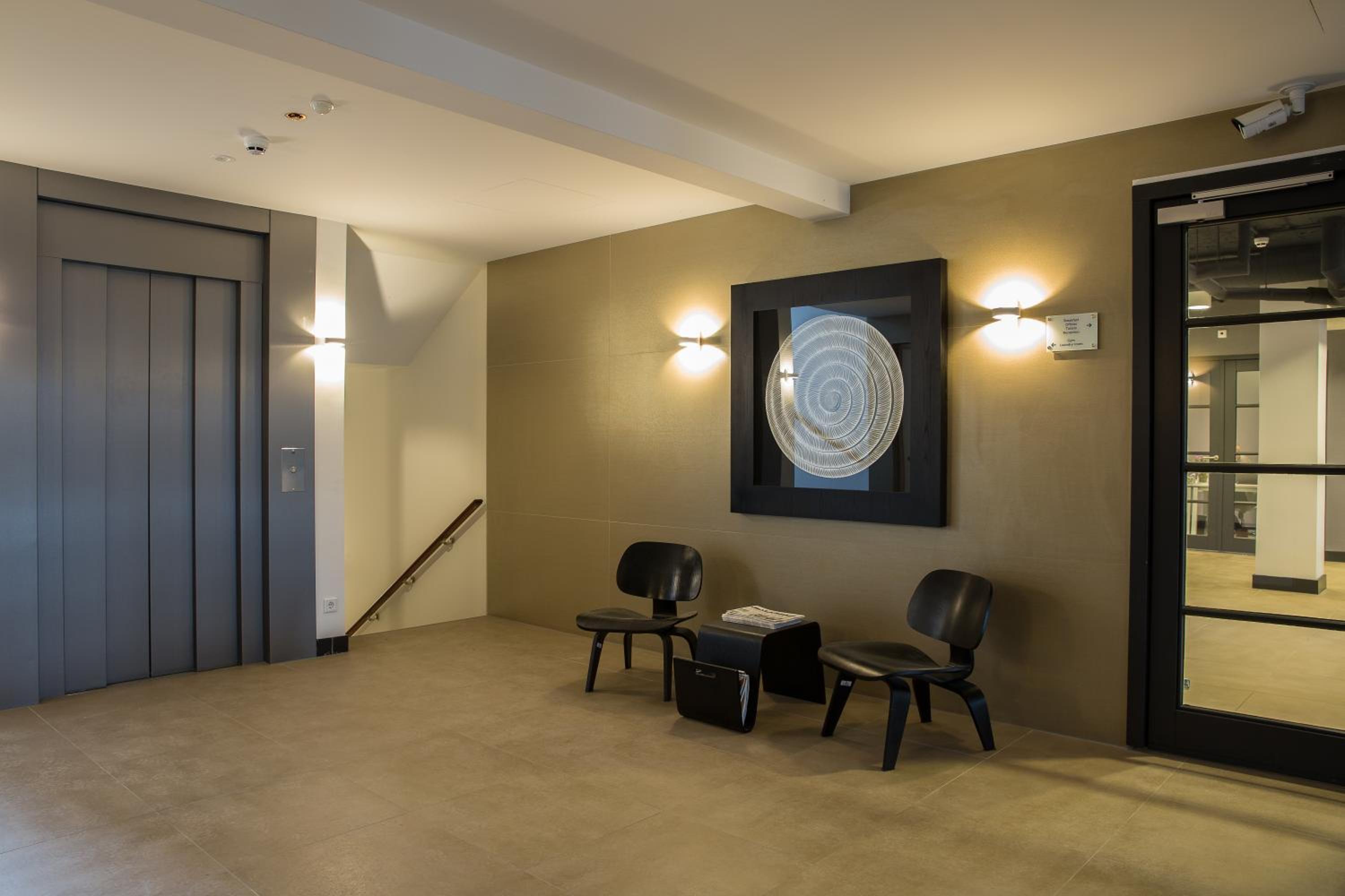 Фото B-aparthotel Kennedy