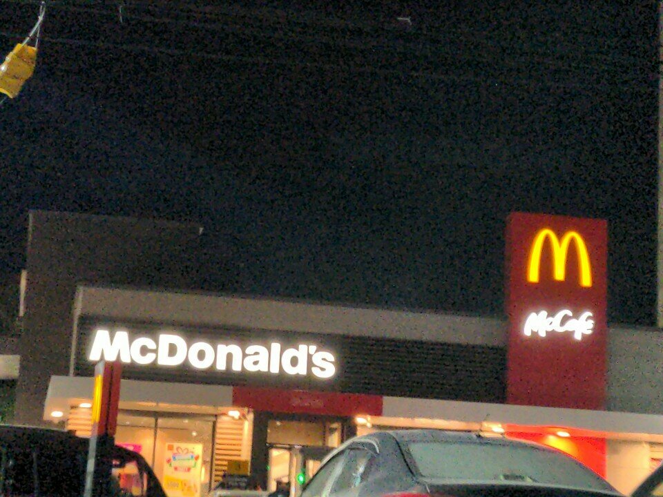 Fast food McDonald's, Lahore, photo
