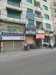 Zakariya Surgical Supply (Mozang Chungi, Faridkot House, 2), medical center, clinic