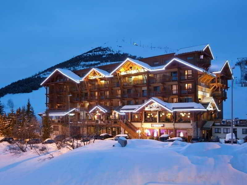 Гостиница Grandes Rousses Hotel & SPA