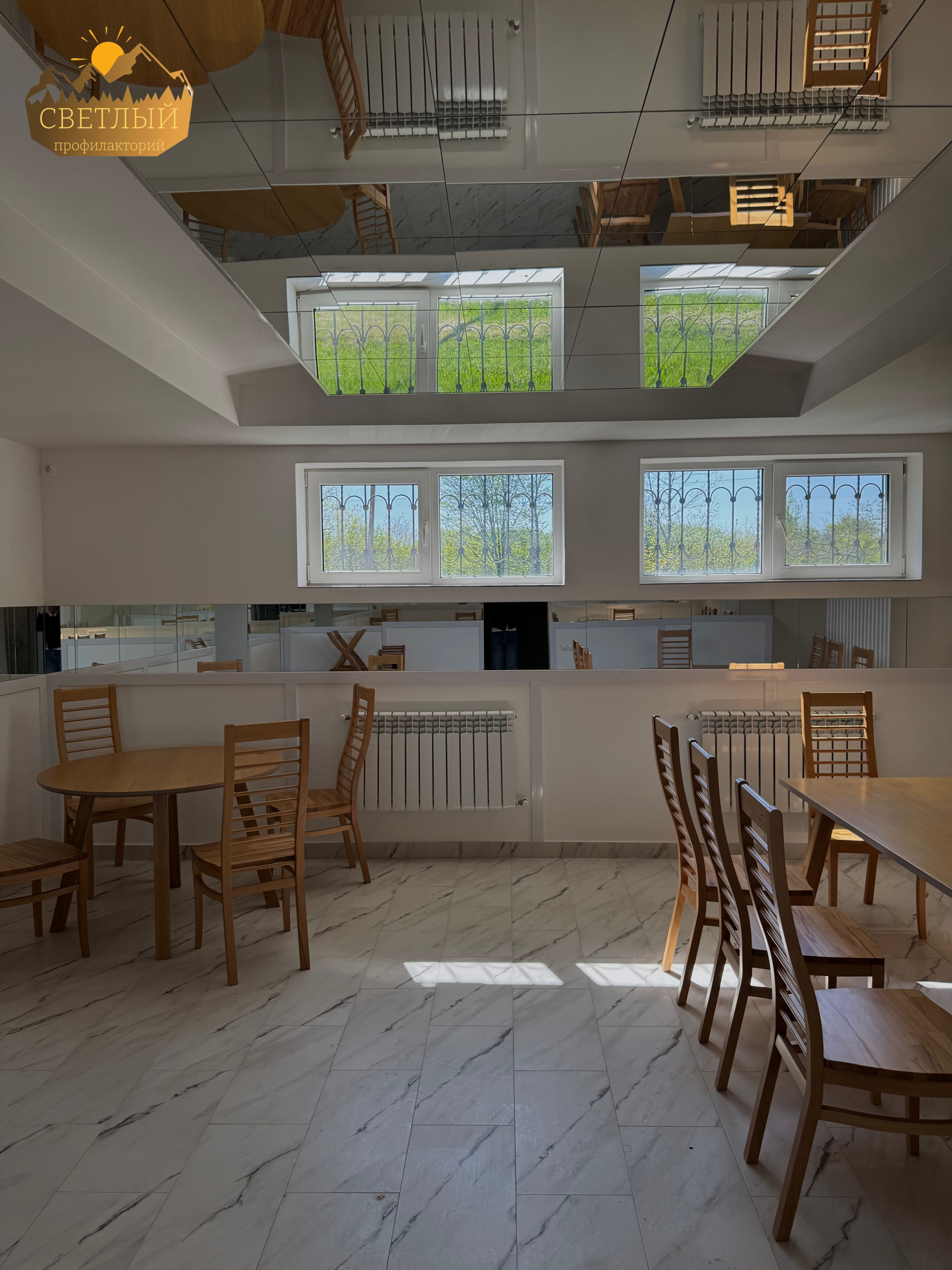 Фото Светлый