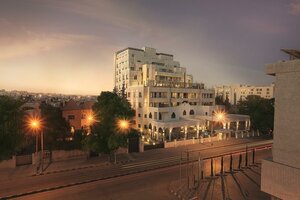 Гостиница The House Boutique Suites