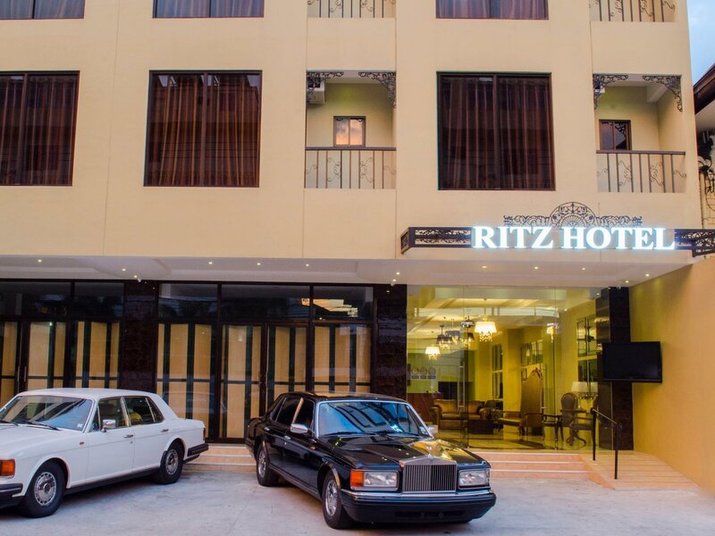 Гостиница Ritz Hotel