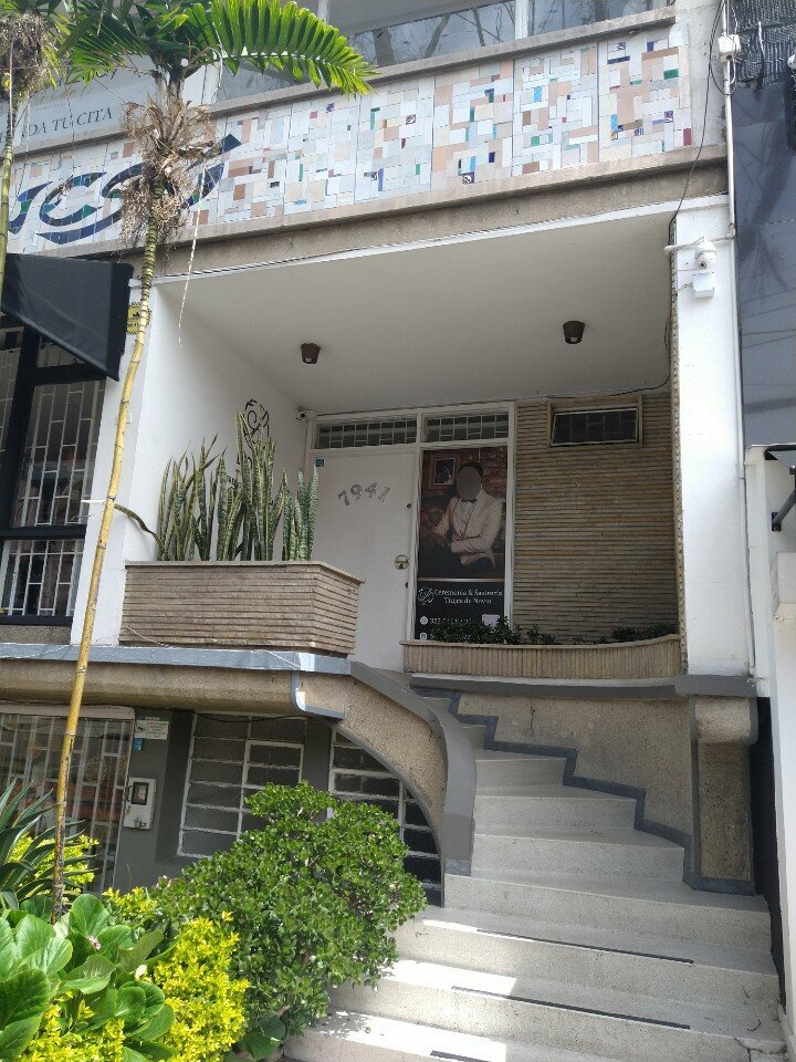 Tailor Lord by David Carvajal, Bogota, photo