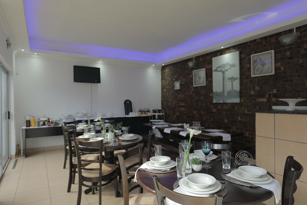 Фото Ledumo Lodge